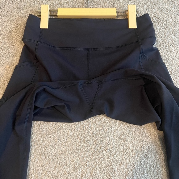 Lululemon Invigorate High-Rise Crop 23" Black, 8 - Picture 3 of 15